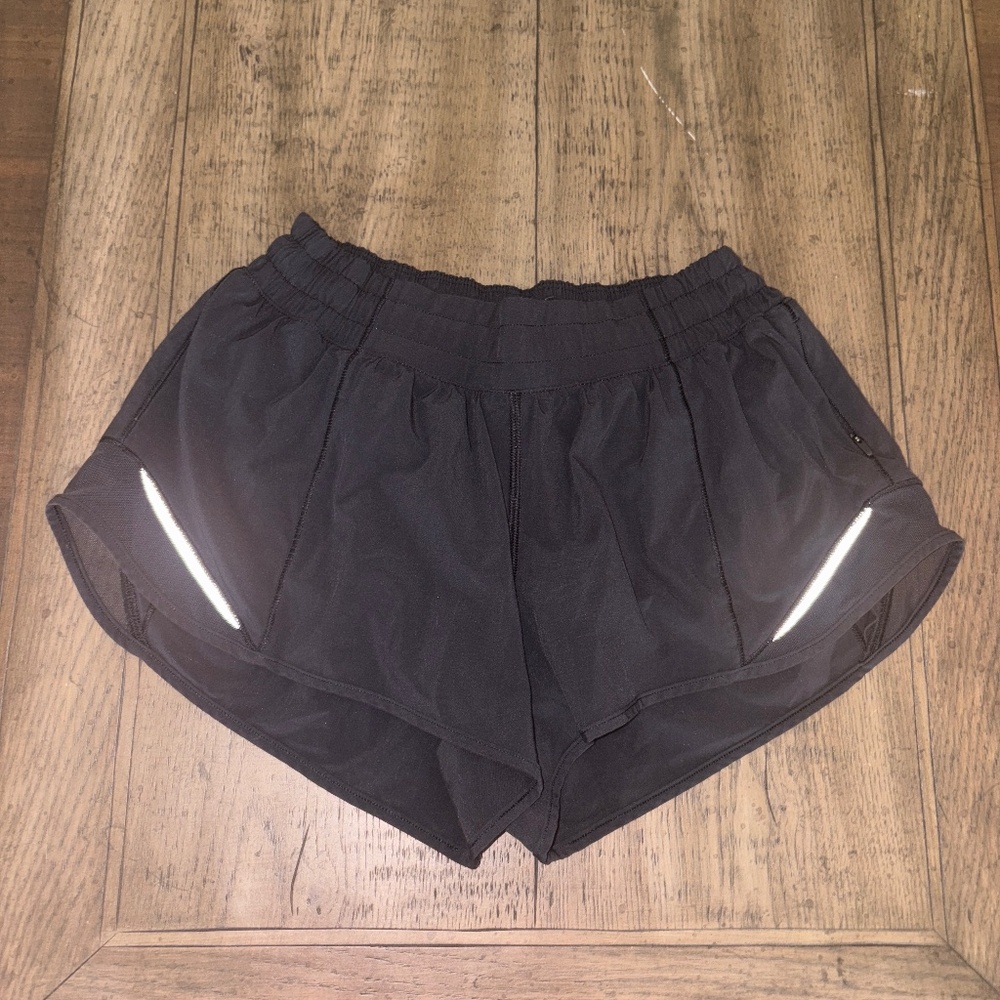 lululemon low rise 2.5 hotty hots